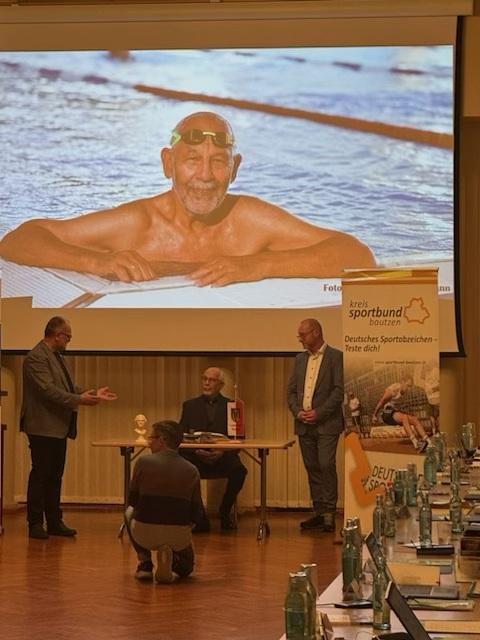 Bilderkarussell 03.2026 - 010